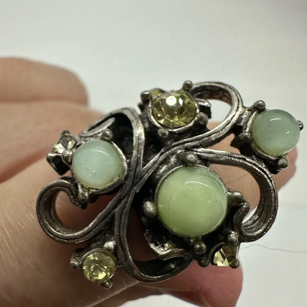 Silver Vintage Moonstone & Peridot Cocktail Cluster Ring Size 8 - Picture 2 of 5